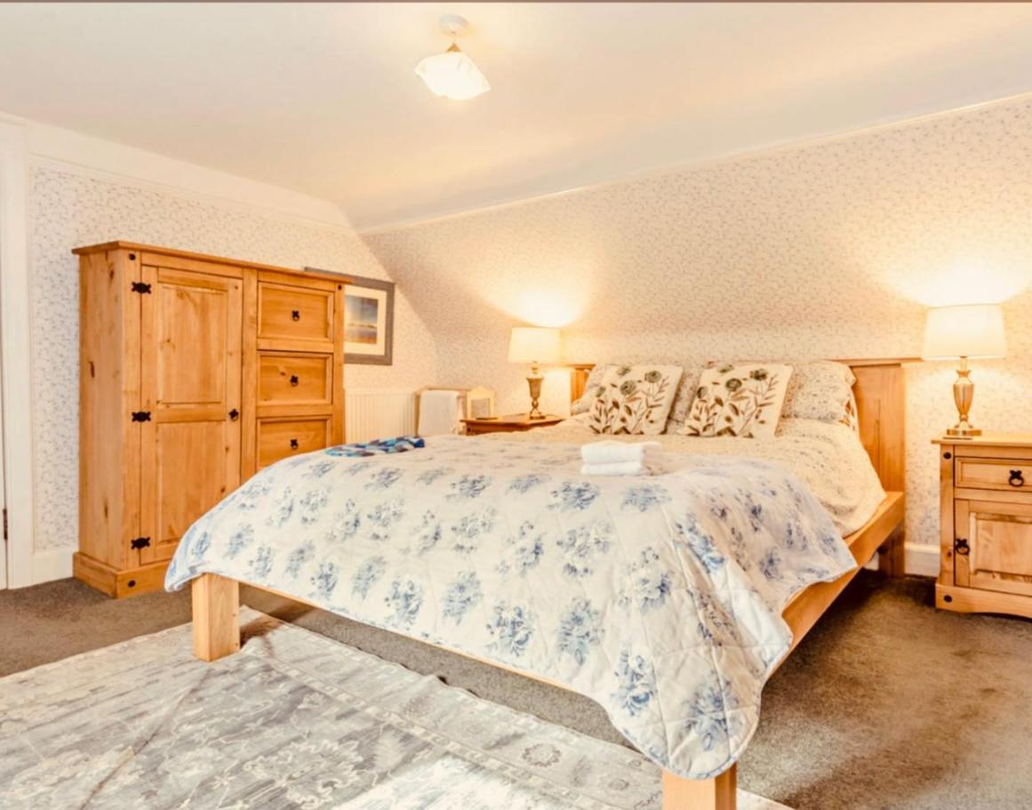 גארב Rosemount Cottage One- Highland Cottage מראה חיצוני תמונה