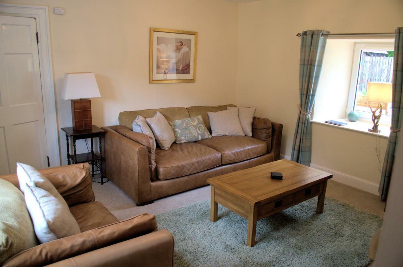 גארב Rosemount Cottage One- Highland Cottage מראה חיצוני תמונה